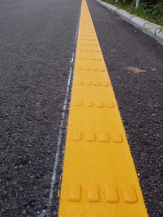 公路标线施工队伍 基石交通设施 标线施工